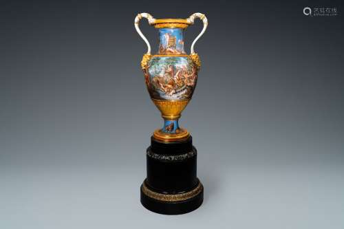 Un important vase en porcelaine de Meissen à sujet mythologi...