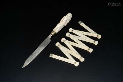Un couteau avec manche en ivoire représentant la vertu théol...