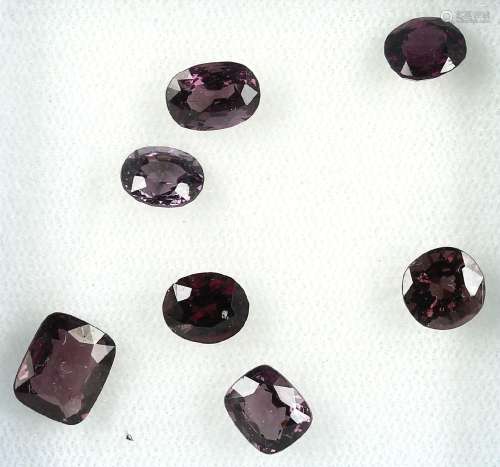 7 loose spinels, total approx. 10.06 ct
