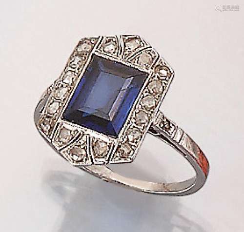 Ring with synth. sapphire and diamonds