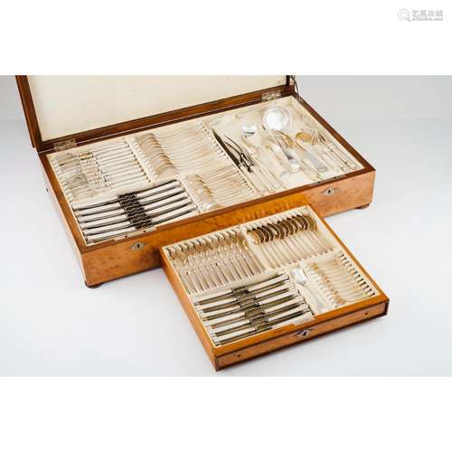 A twelve cover cutlery set