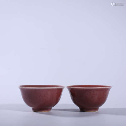 A pair of Xuande red glazed bowls in the Ming Dynasty