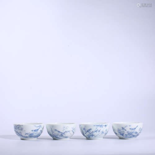 A set of Yongzheng blue and white cups in Qing Dynasty