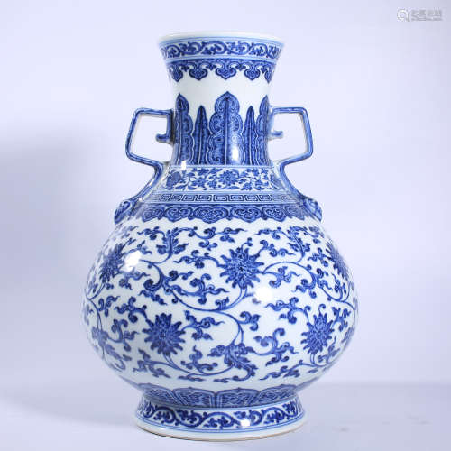 Qing Dynasty Yongzheng blue and white double ear bottle