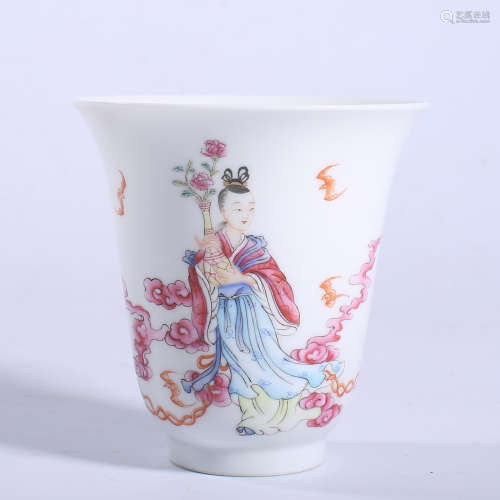 Qing Dynasty Qianlong pastel character story bell cup