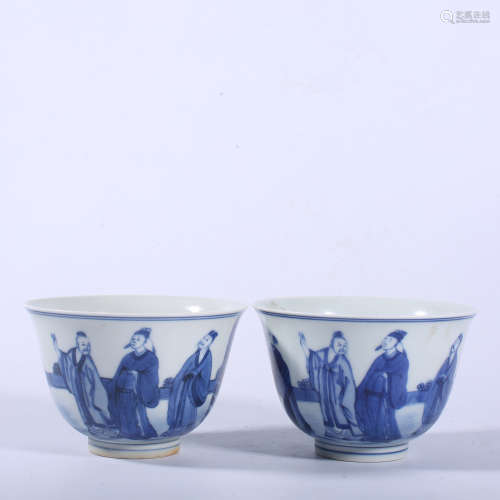 A pair of blue and white cups in Kangxi of Qing Dynasty