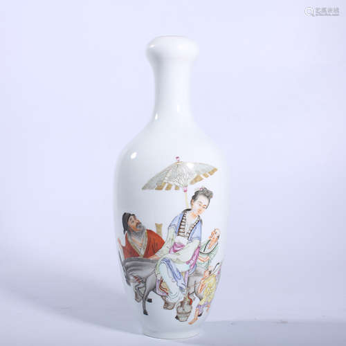 Qing Dynasty Qianlong pastel bottle