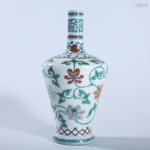 Yongzheng doucai bottle in Qing Dynasty