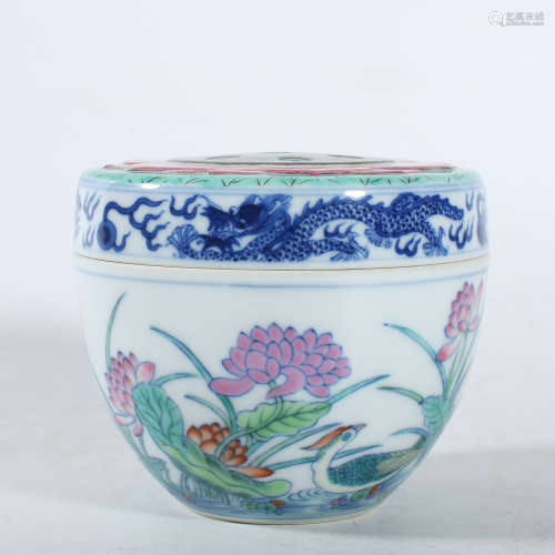 Qing Dynasty Qianlong pastel cover box
