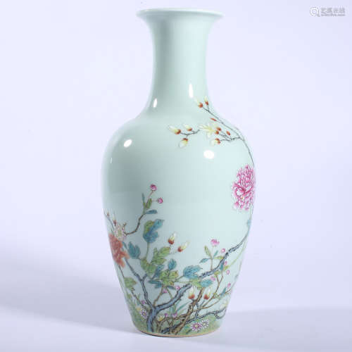 Qing Dynasty Qianlong pastel Guanyin bottle