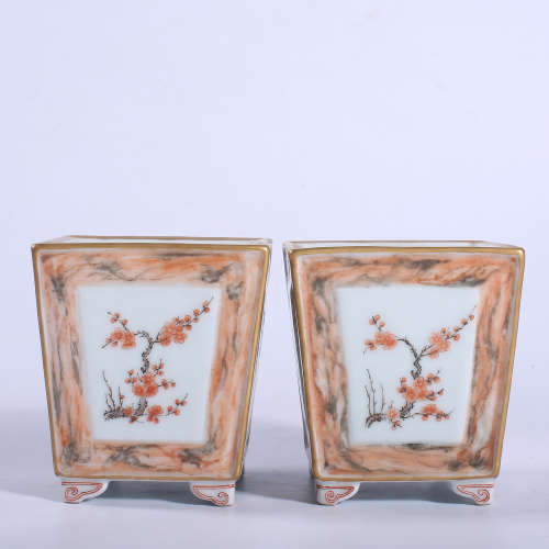 A pair of pink flower pots in Yongzheng of Qing Dynasty