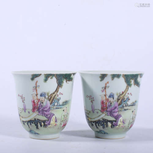 A pair of Yongzheng pink cups in the Qing Dynasty