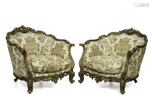 A pair of Italian Rococo-style carved giltwood
