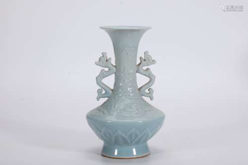 Celadon Dragon Vase with Chilong Handles