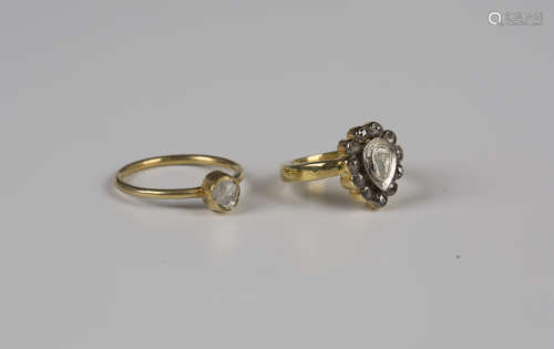 An Indian pear shaped diamond cluster ring, ring size approx...