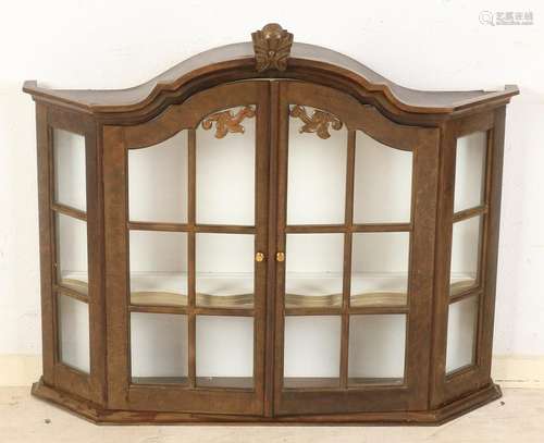 Dutch hanging display case