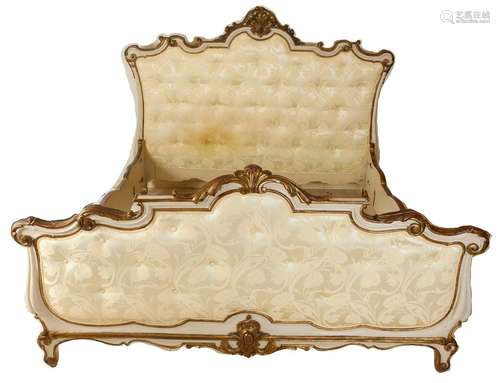 Baroque bed for two persons