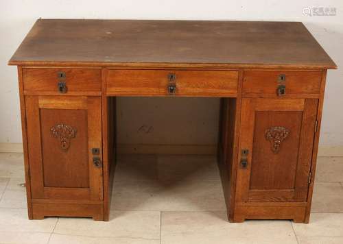 Oak writing desk, 1915