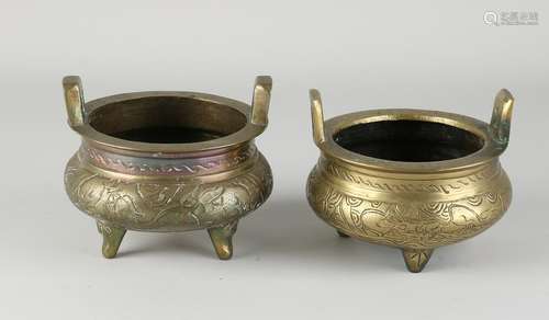 Two old Chinese censers