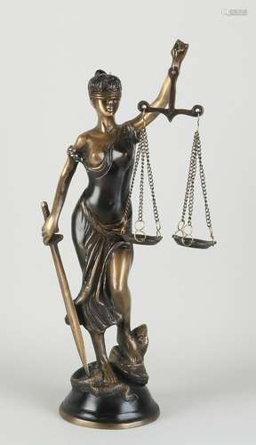 Bronze figure, Justitia