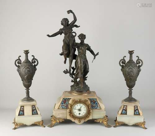 French clock set