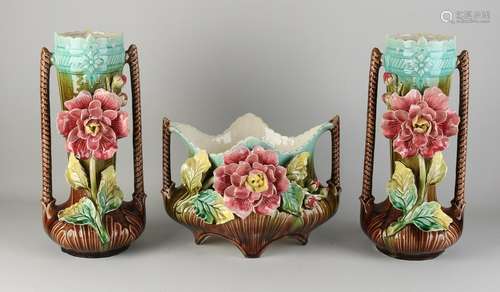 Three-piece majolica set