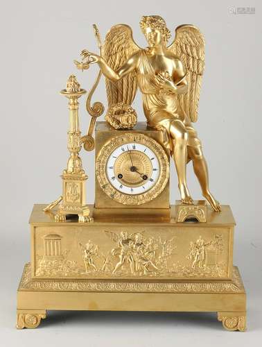 Fire-gilt French mantel clock, 1820