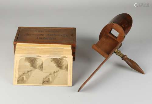 Stereoscope with many pictures