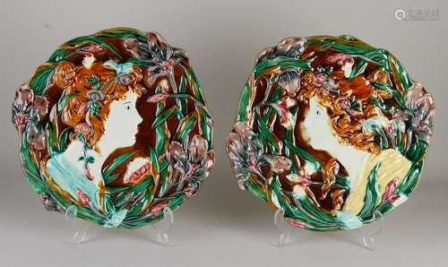 2x Majolica plates Ã˜ 29 cm.