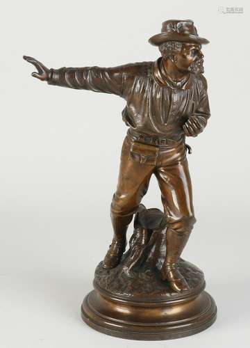 Bronze sculpture, Man with bayonet