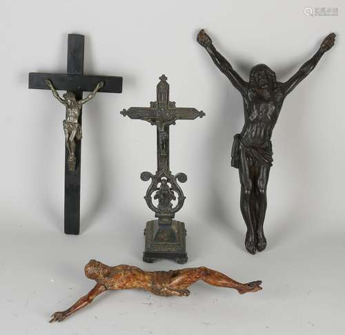 Four antique Corpus Christi statues.