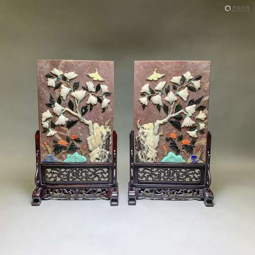 A PAIR OF GEMSTONES INLAID JADE SCREEN TABLES WITH