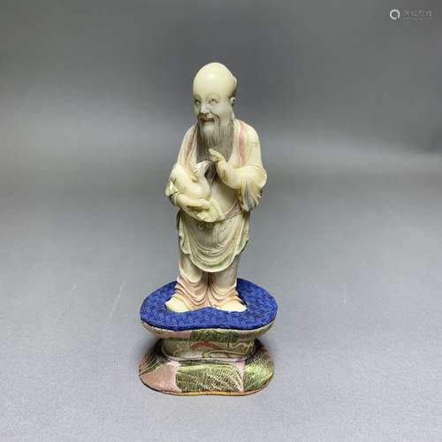 A COLORED SHOUSHAN SOAPSTONE FIGURE OF SHOULAO, …