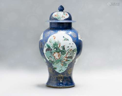 A LARGE WUCAI PORCELAIN JAR WITH COVER, 19TH CENTURY