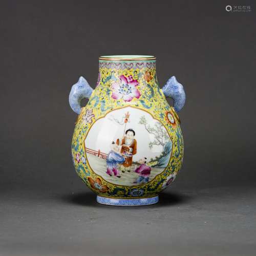 A FAMILLE ROSE YELLOW-GROUND 'FIGURAL' JAR, WITH