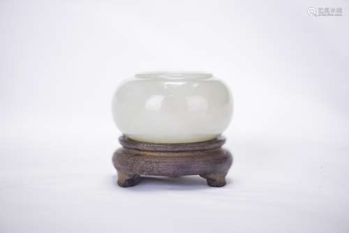 A WHITE JADE BRUSH WASHER WITH STAND