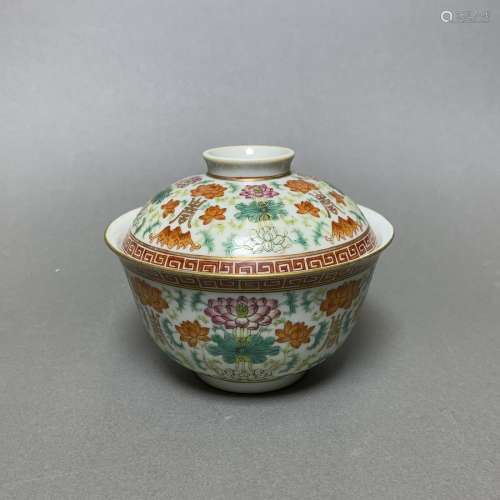 A FAMILLE ROSE 'LOTUS' BOWL AND COVER, WITH TONGZHI