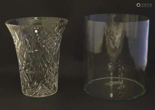 A cut glass vase approx. 10