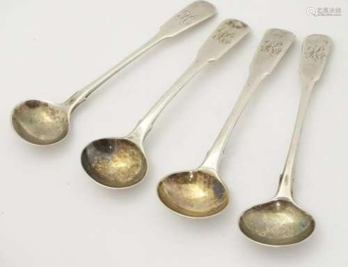 A pair of Geo III silver salt spoons hallmarked London