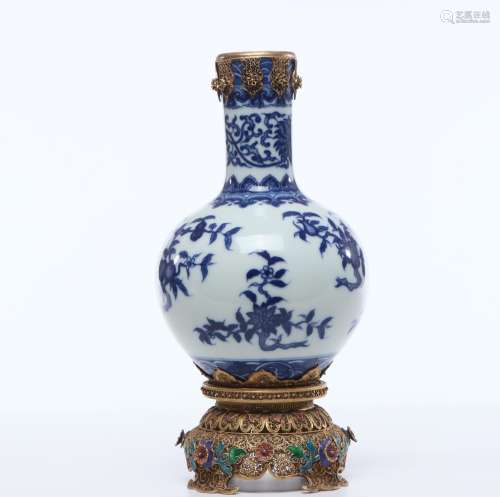 CHINESE PORCELAIN GILT SILVER ENAMEL MOUNTED BLUE AND