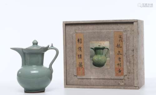 CHINESE PORCELAIN CELADON GLAZE HANDLED KETTLE