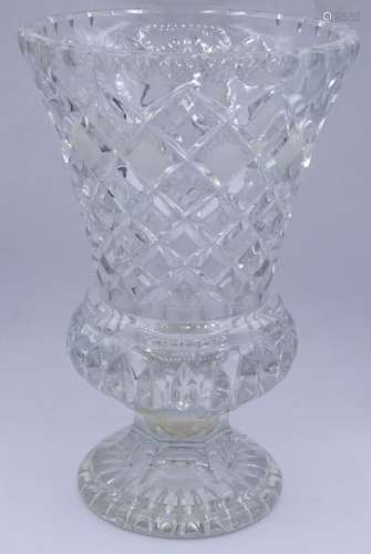 Schwere Kristall Glas Vase auf Stand,H- 21cm