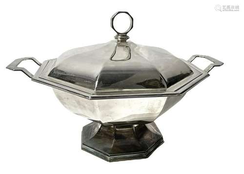 Soup tureen in Sheffield, Silver Plate, Petruzzi &