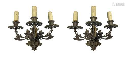 Pair of appliques in golden bronze with three lights