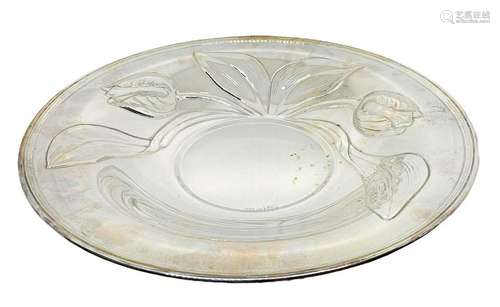 Plate with silver tulips