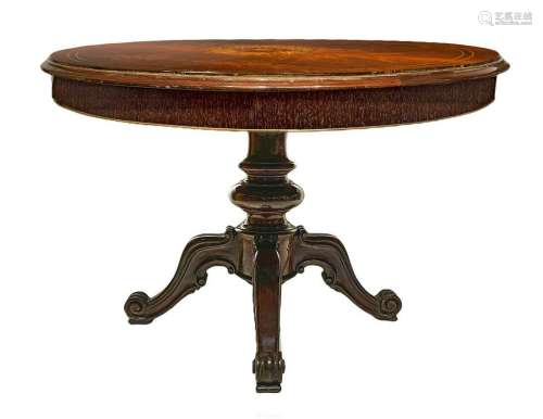 Round table with four-spoke central foot in solid