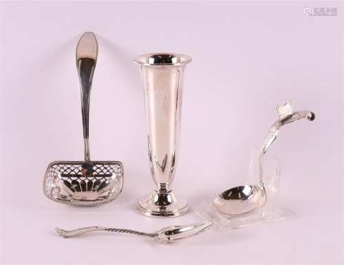 A lot of various silver, including; spreader, cream spoon, t...