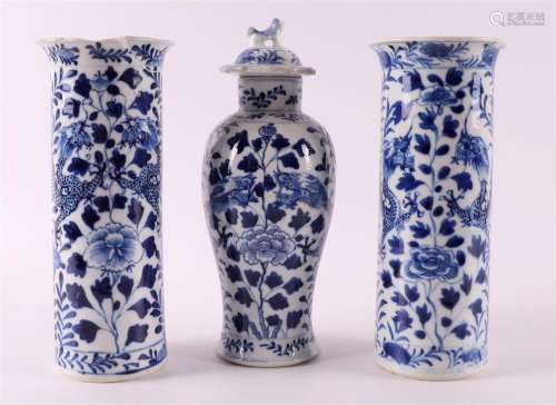 A blue and white porcelain three-piece garniture, China 19th...