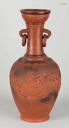 Chinese/Japanese Yixin vase, H 34 cm.