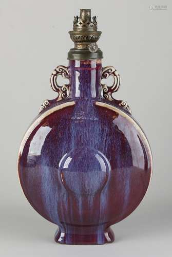 Chinese moon vase as a petroleum lamp